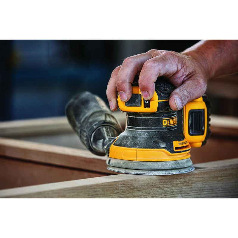 20-Volt MAX XR Cordless Combo Kit (5-Tool) with (1) 20-Volt 4.0Ah Battery, (1) 20-Volt 2.0Ah Battery & Charger - Image 5