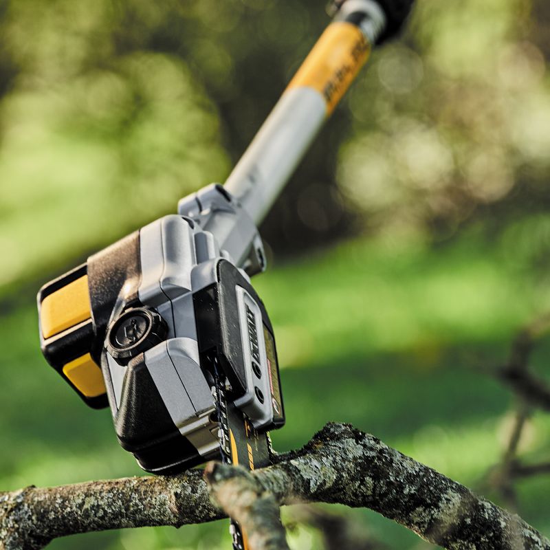 20V MAX XR CORDLESS POLE SAW KIT - Image 6