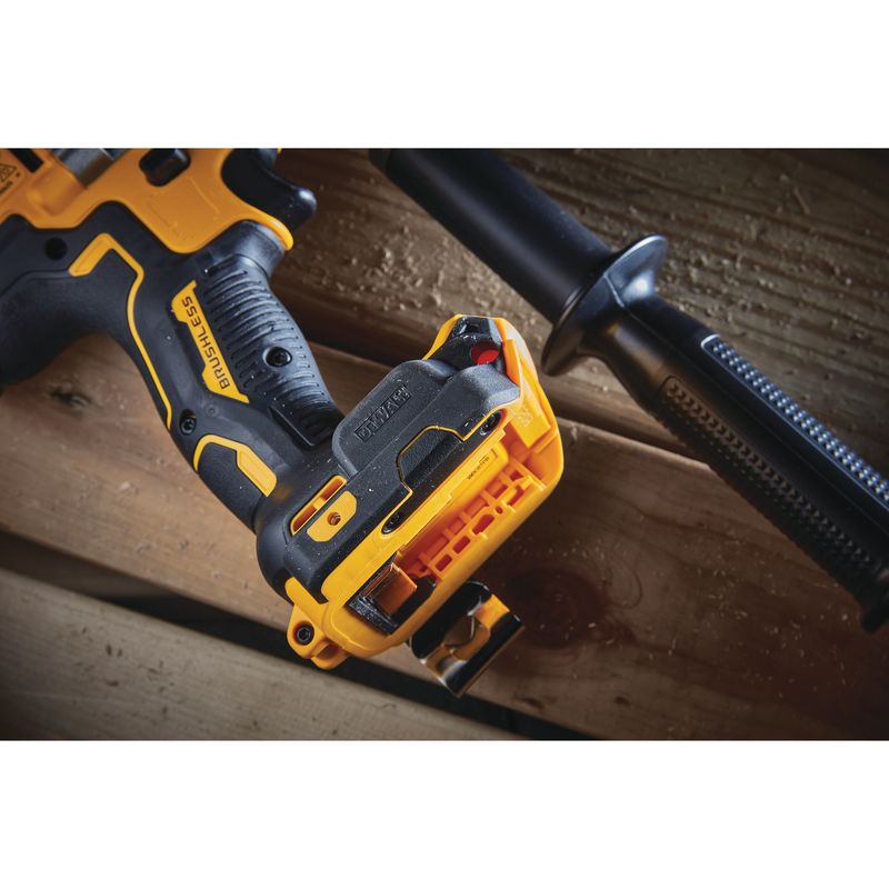 20V MAX 1/2 in. Brushless Cordless Hammer Drill/Driver with FLEXVOLT ADVANTAGE - Image 5